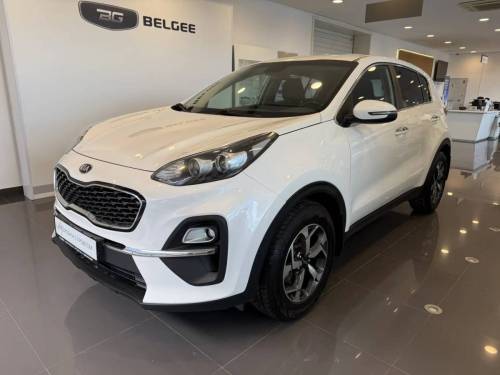 Белый Kia Sportage IV Рестайлинг