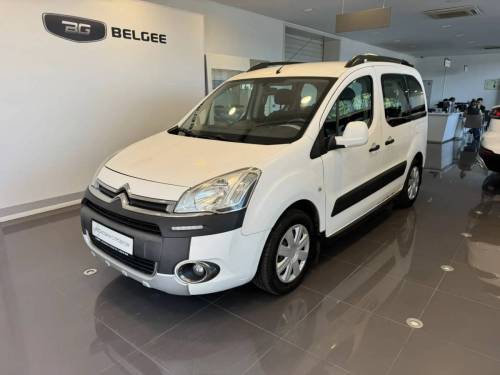 Белый Citroen Berlingo II Рестайлинг