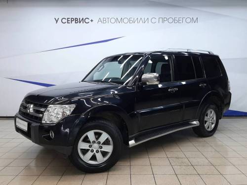 Черный Mitsubishi Pajero IV