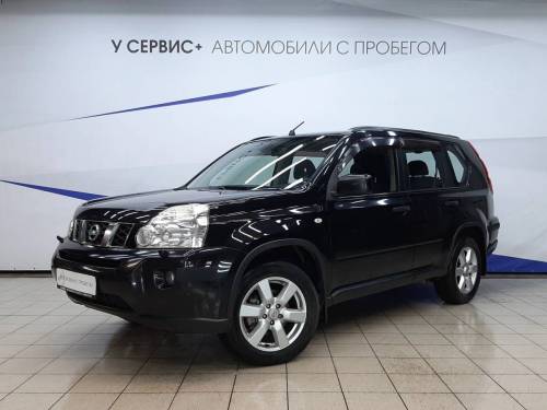 Черный Nissan X-Trail II