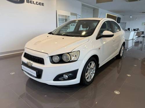Белый Chevrolet Aveo II