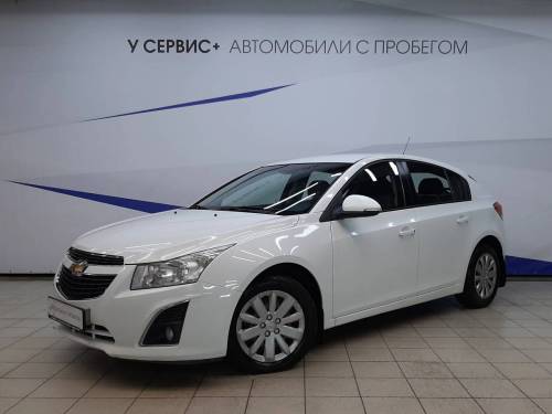 Белый Chevrolet Cruze I Рестайлинг