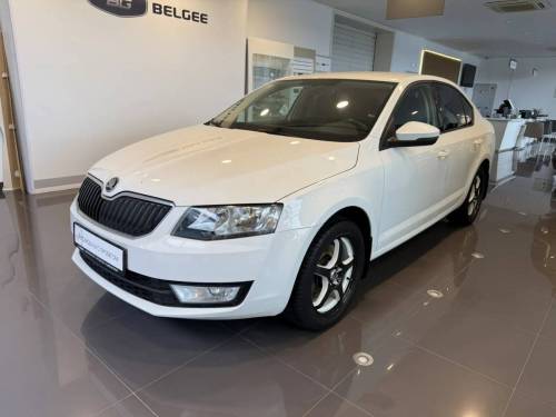 Белый Skoda Octavia III (A7)