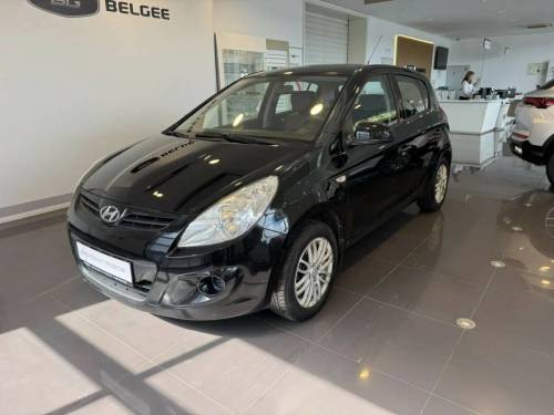 Черный Hyundai i20 I