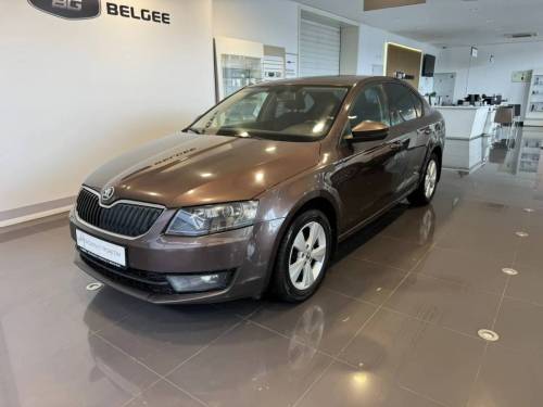 Коричневый Skoda Octavia III (A7)