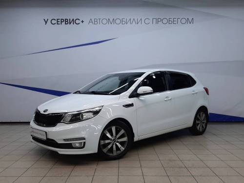Белый Kia Rio III Рестайлинг