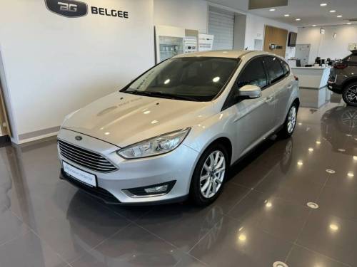 Серебряный Ford Focus III Рестайлинг