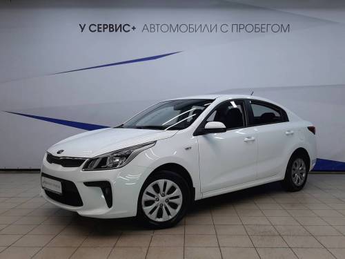 Белый Kia Rio IV