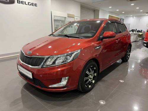 Красный Kia Rio III