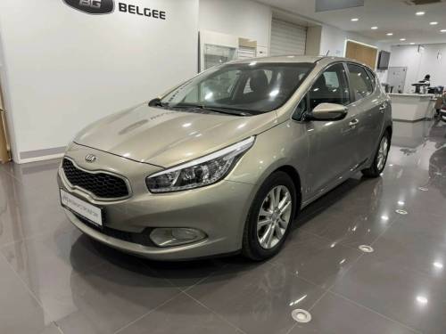 Бежевый Kia Ceed II