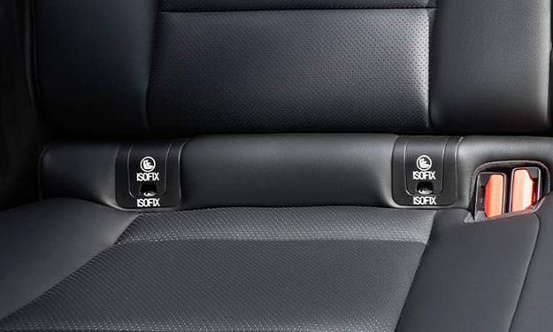Крепления ISOFIX